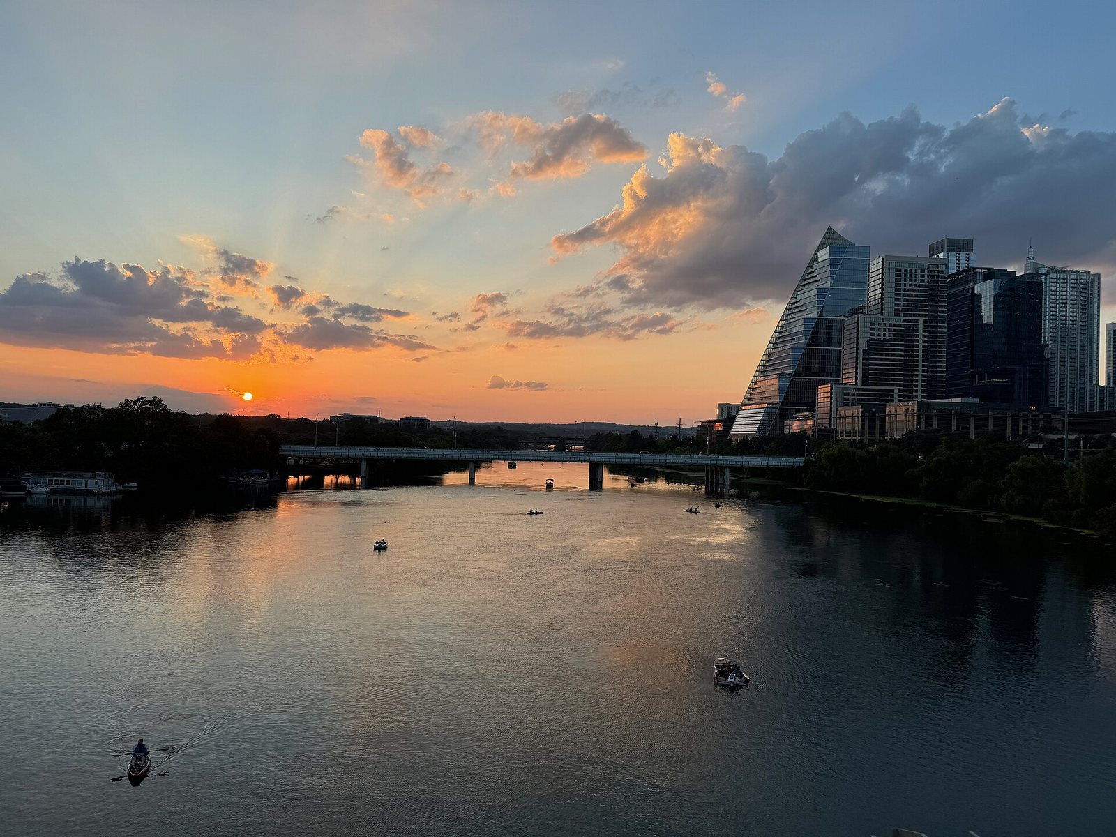 Best Rooftop Bars in Austin for Views and Sunset Drinks